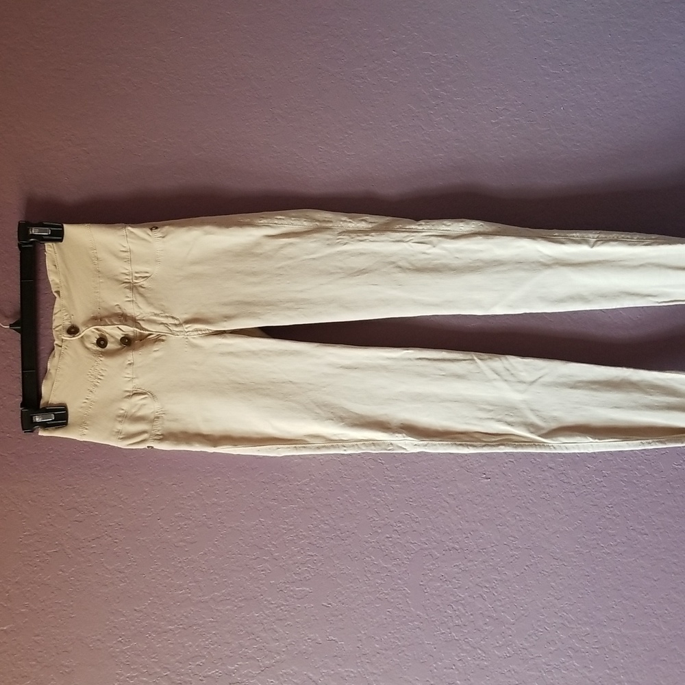 Watch L.A. Skinny Jeans